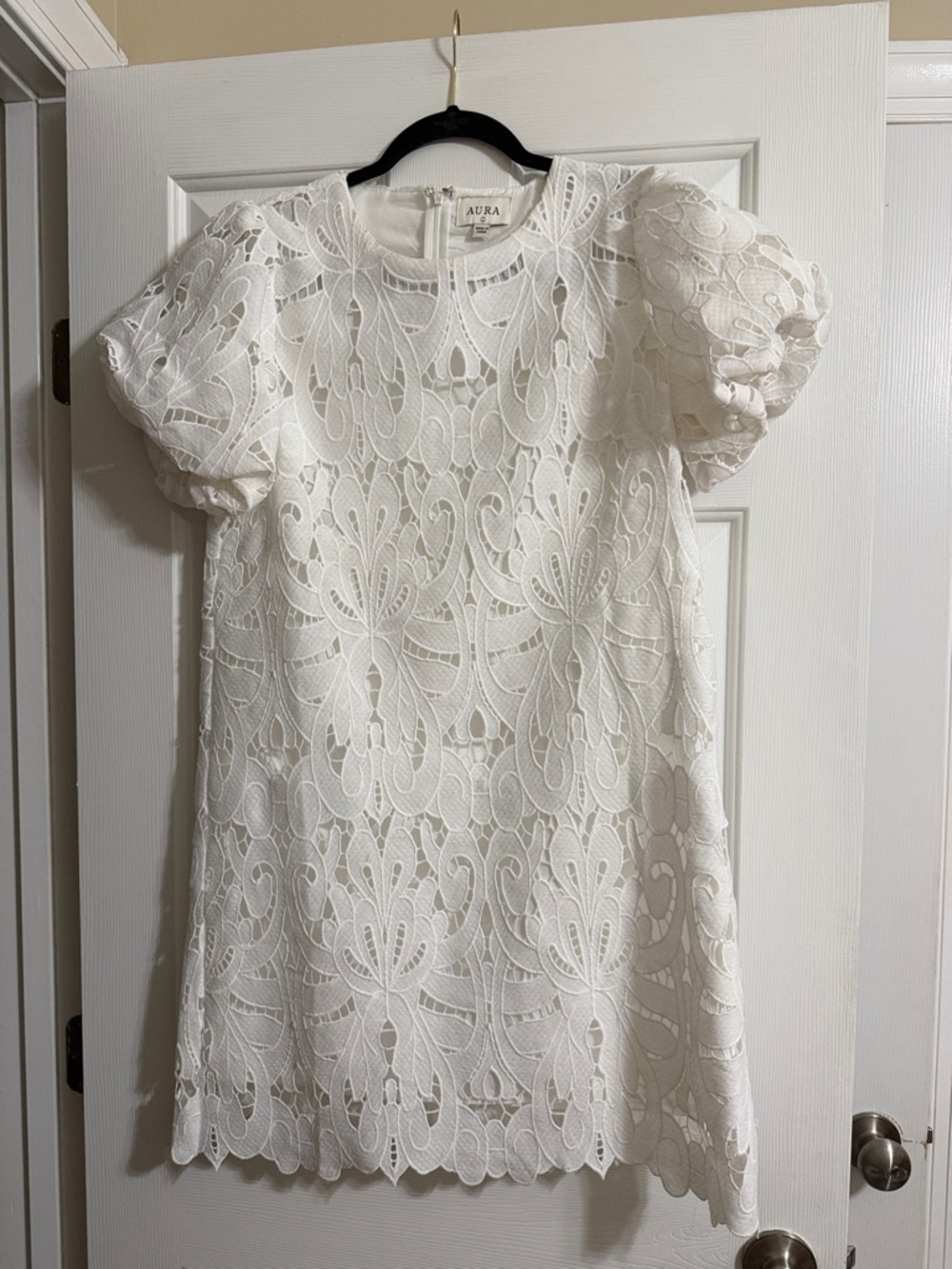Aura White Lace Short Sleeve Puff Sleeve Bridal Wedding Event Dress Size Large